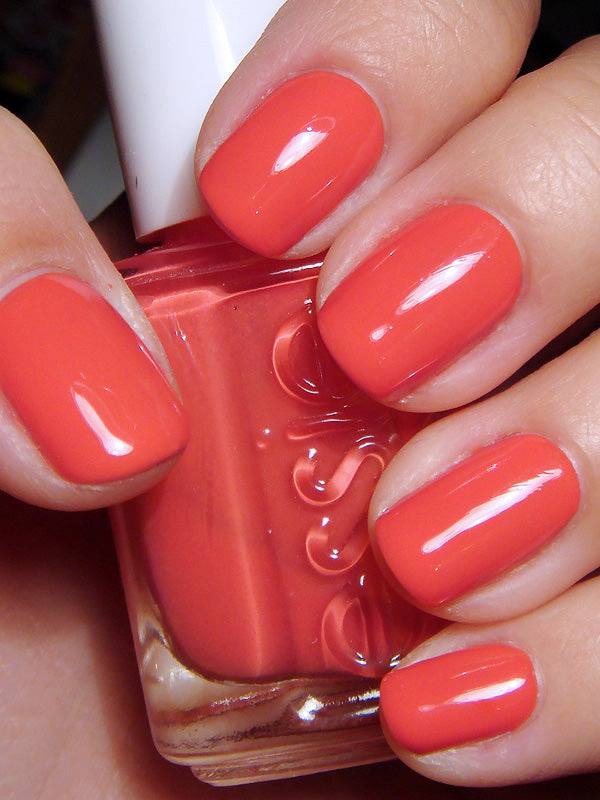 Essie Nail Lacquer California Coral #15 - Universal Nail Supplies