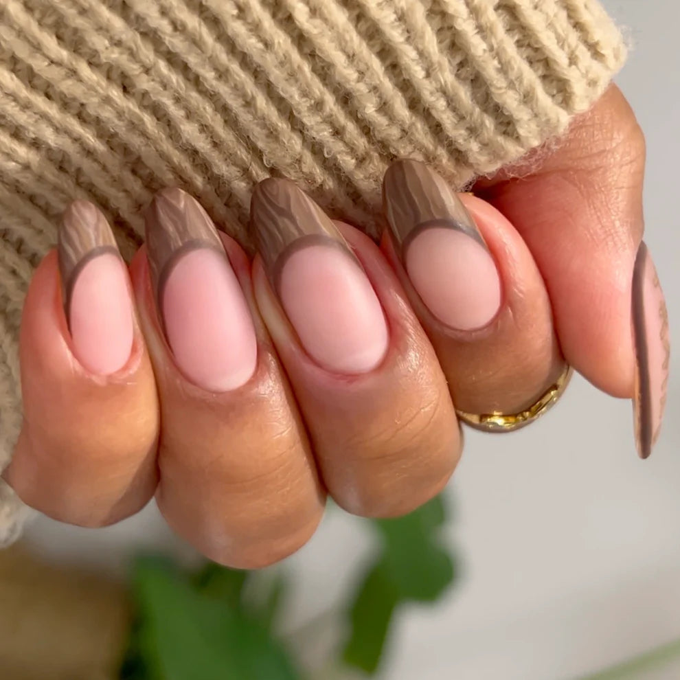 DND Diva Duo Gel and Polish in Chocolate Therapy 269, featuring a glossy dark brown gel nail polish and matching lacquer.