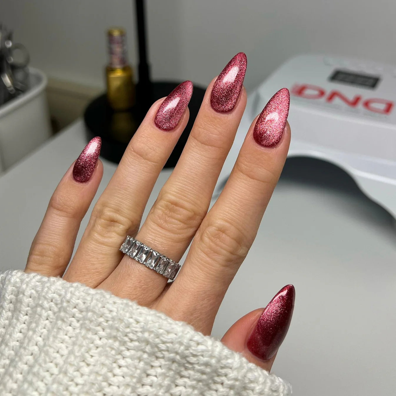 Dnd Diva Gel Polish 9D Cat Eye Glassball #24 - Hot Cinnamon - Universal Nail Supplies