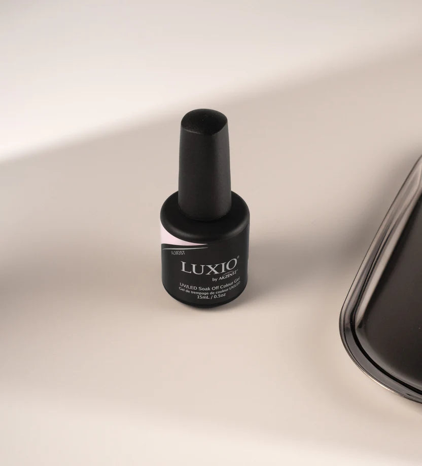 Luxio Soak-Off Gel Polish bottle in a closed 15ml (0.5oz) container, showcasing the Luxio brand and gel polish packaging.