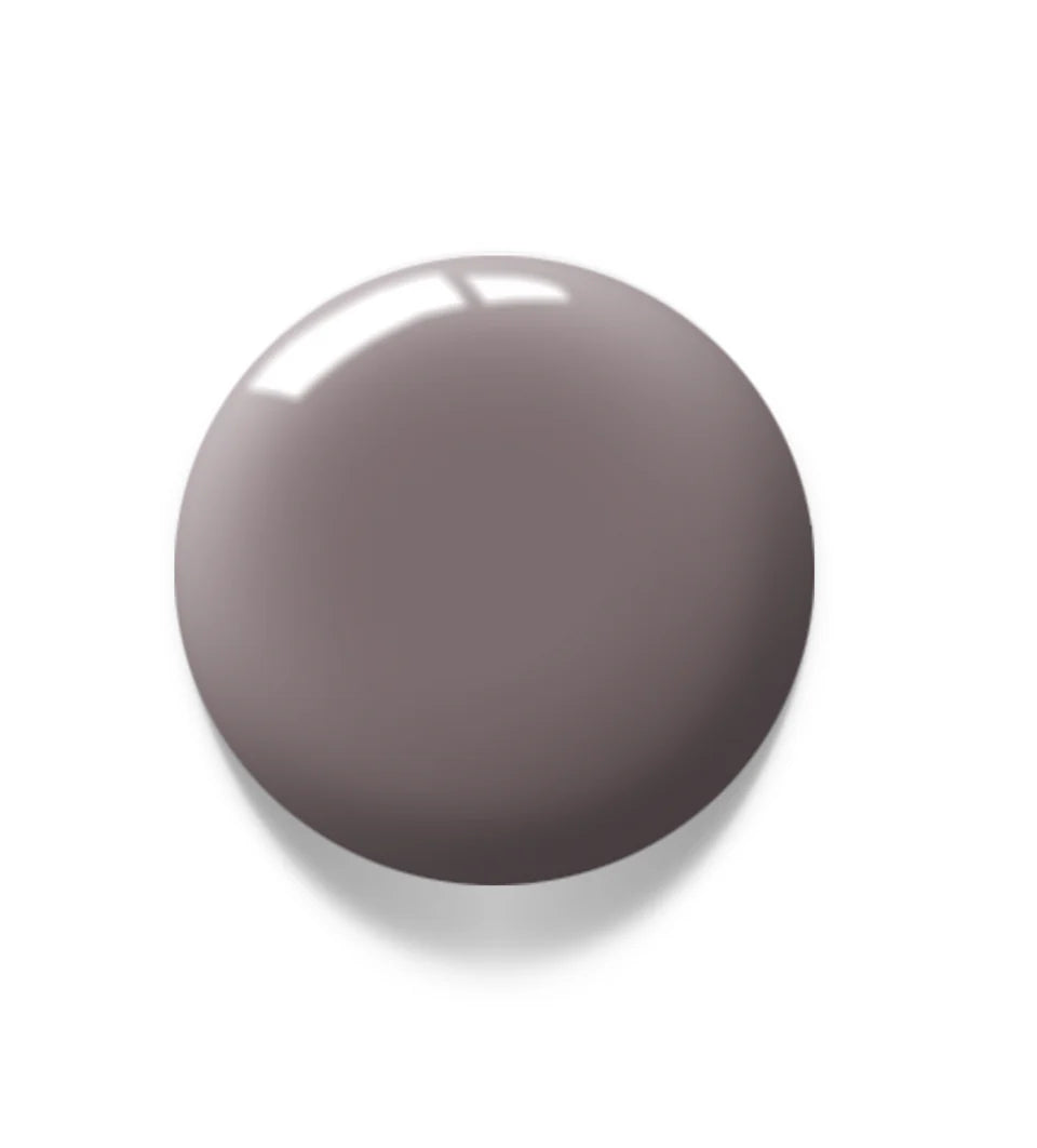 Luxio Cashmere soak-off gel polish in a 15ml bottle, featuring a smooth, luxurious gel formula for elegant nails.