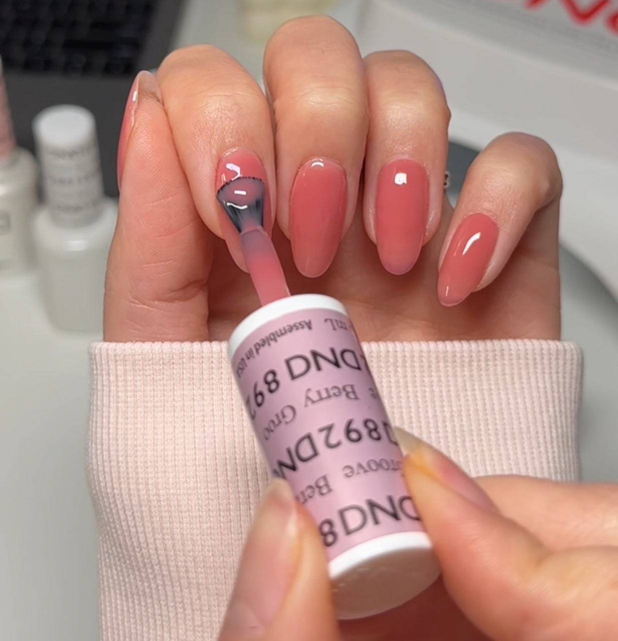 DND Daisy Gel Duo - Berry Groove #892 | Universal Nail Supplies