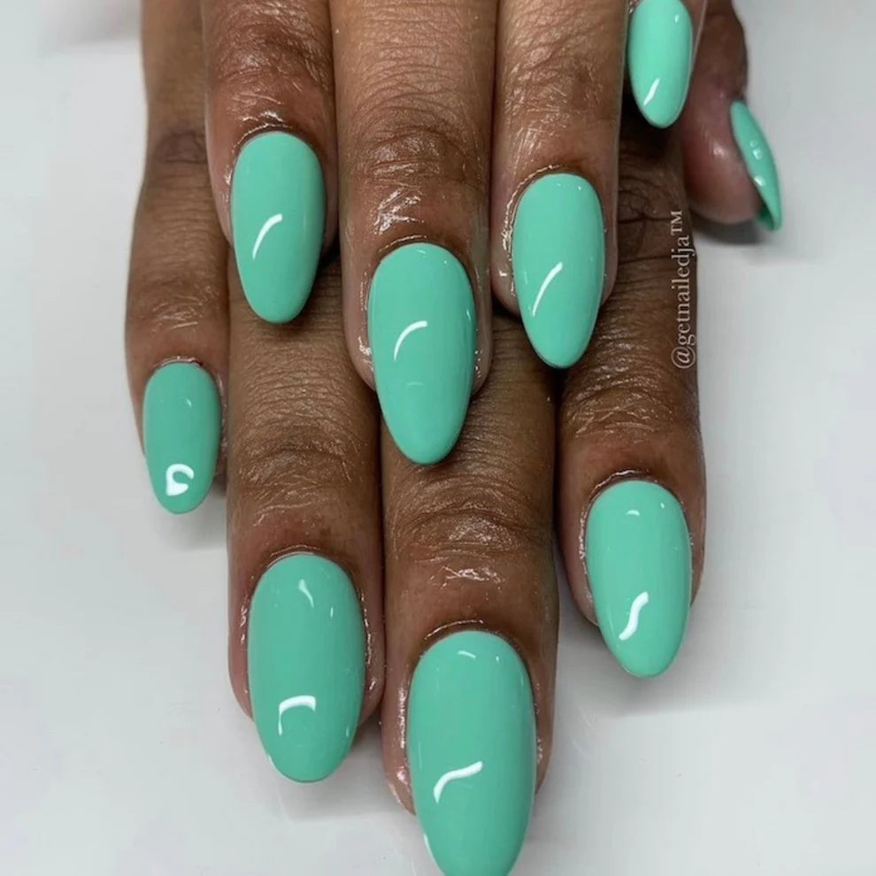 DND Daisy Gel Duo - Sweet Pistachio #668 (Clearance) - Universal Nail Supplies