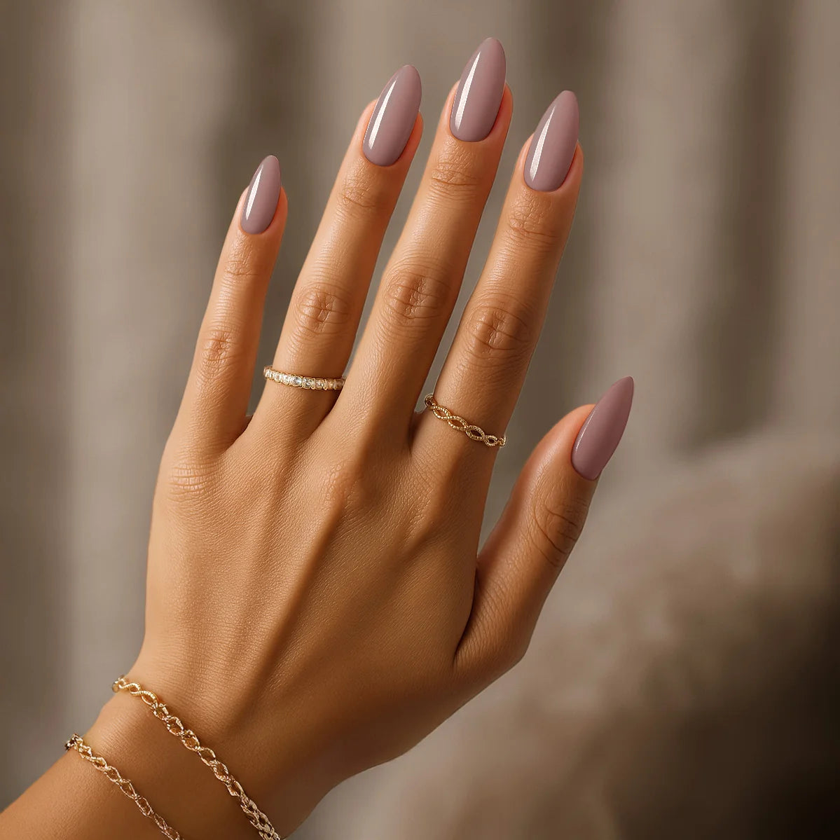 Chaun Legend Gel Nail Polish Risqué Business LG5107