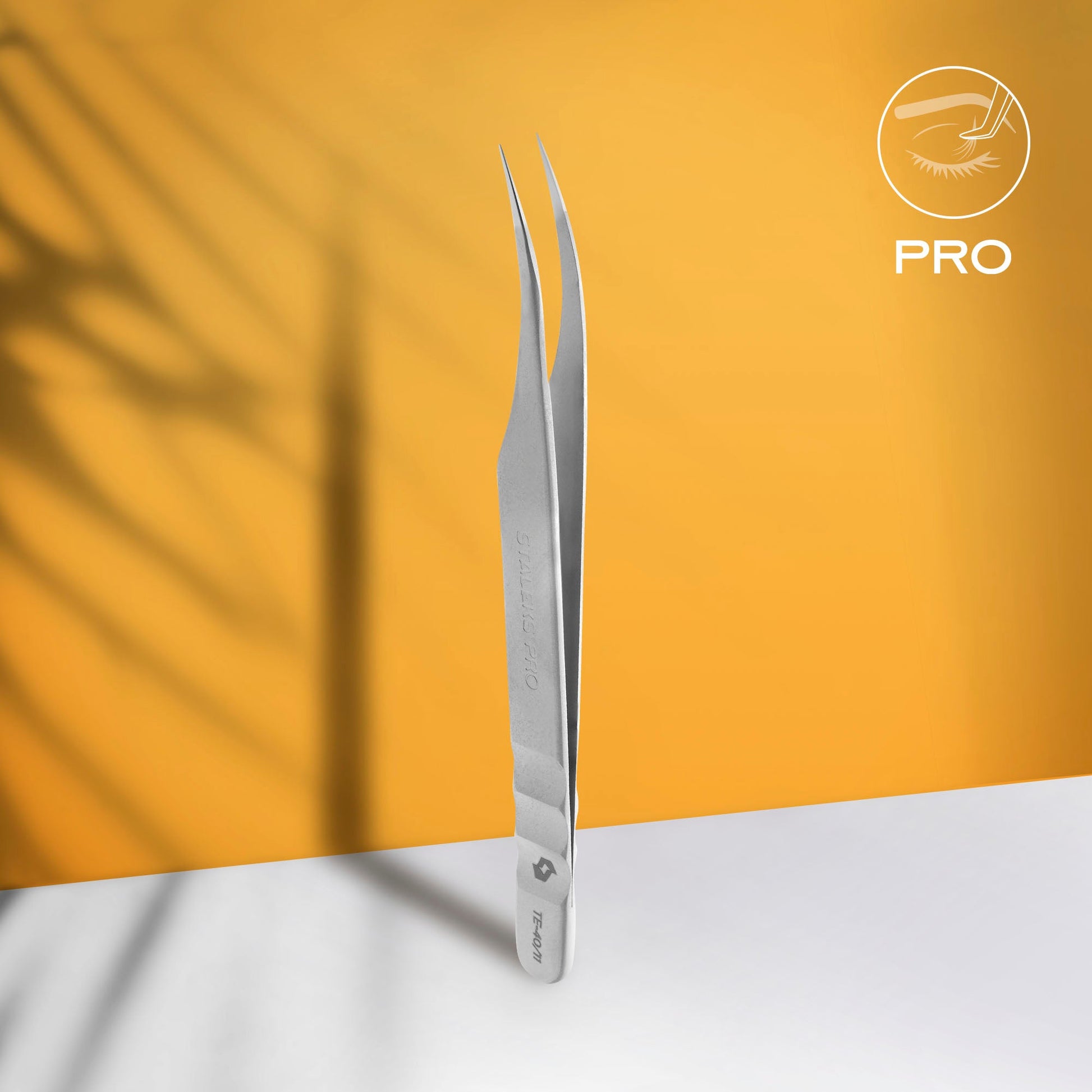 Professional eyelash tweezers EXPERT 40 TYPE 11 (curved) image 0