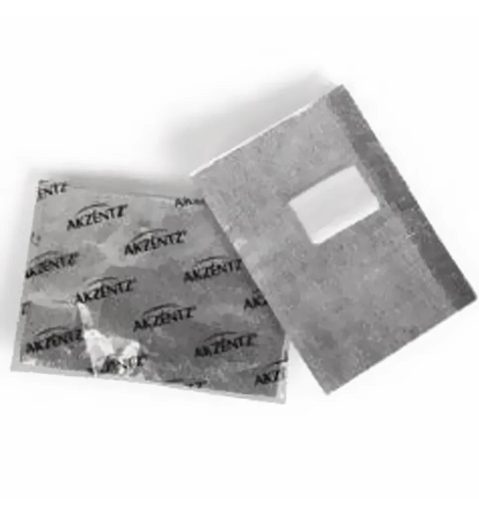 Luxio Akzéntz Soak-Off Gel Foil Wraps for nail treatments, showing pink and silver foil wraps for manicure applications.