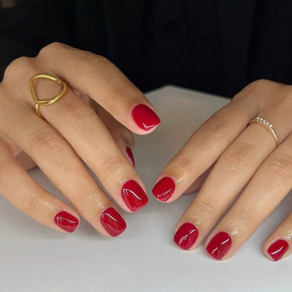 DND Daisy Gel Duo - Boston University Red #429 - Universal Nail Supplies