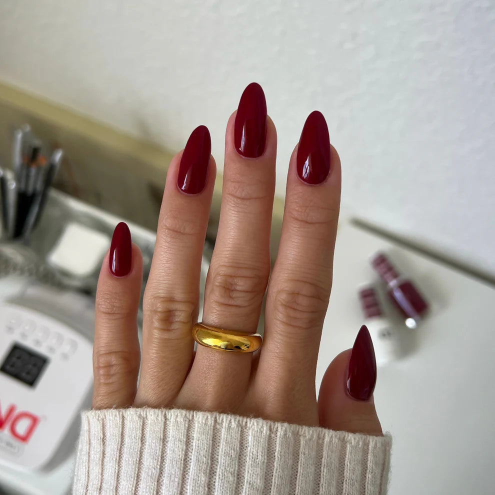 DND Daisy Gel Duo Cherry Berry #456 with swatch showing vibrant pink and red gel nail polish and lacquer finish