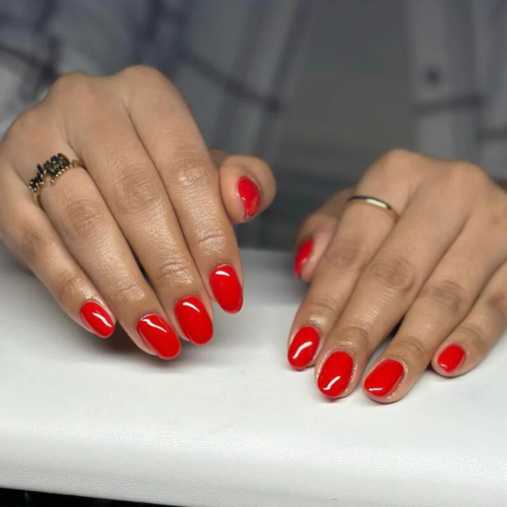 DND Daisy Gel Duo Chili Pepper #757 gel nail polish and lacquer swatch showing vibrant red color and glossy finish