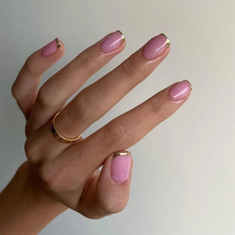 DND Daisy Gel Duo in clear pink shade #441, showing swatch of gel nail polish and lacquer on a nail sample.
