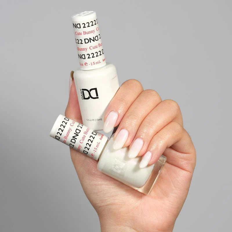 DND Daisy Gel Duo with cute bunny design, includes gel nail polish and lacquer, featuring vibrant, floral-themed nail art.