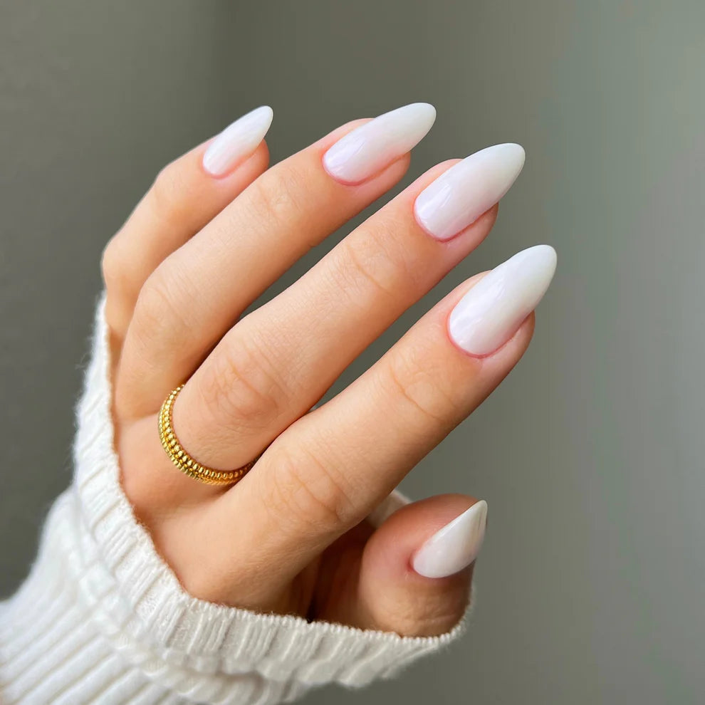 DND Daisy Gel Duo featuring a cute bunny design, includes gel nail polish and lacquer in a bright, playful color for nails.