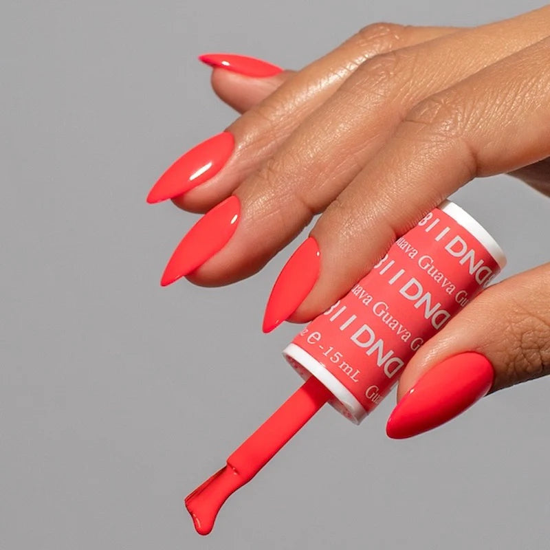 DND Daisy Gel Duo - Guava #811 - Universal Nail Supplies