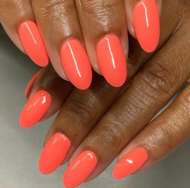 DND Daisy Gel Duo Orange Smoothie gel nail polish and lacquer set, vibrant orange color, glossy finish, and smooth application.