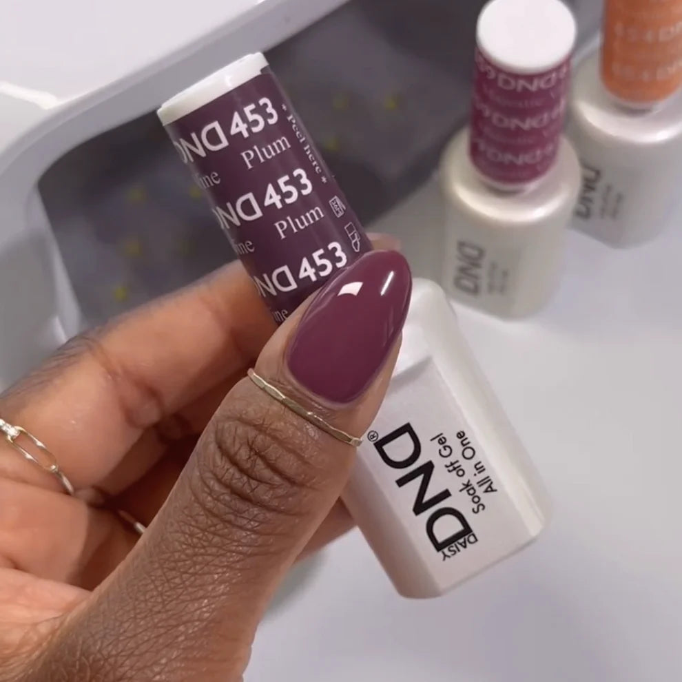 DND Daisy Gel Duo - Plum Wine #453 - Universal Nail Supplies