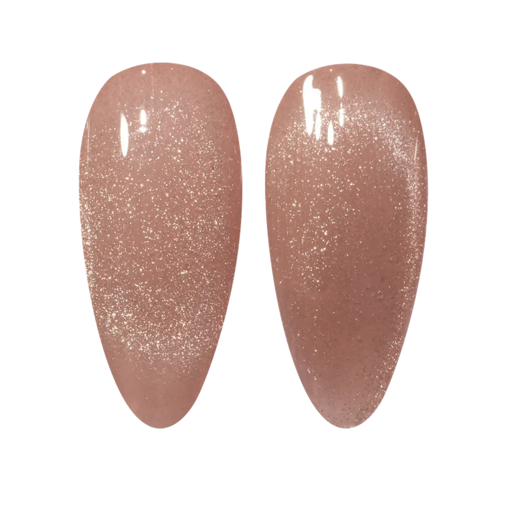 DND DC Gel Polish Catsanova #32 in DC Gel Cat Eye shade showcasing a shiny, cat eye effect with purple and blue hues.