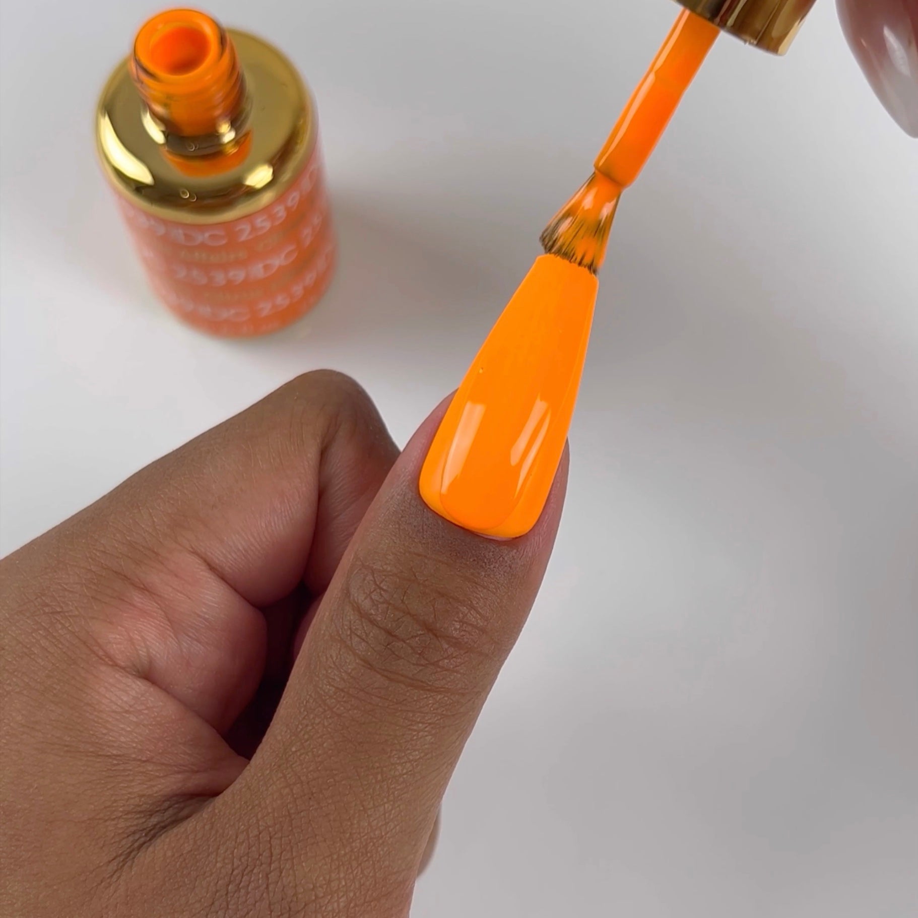 DND DC Gel Duo - Citrus Affairs #2539 - Universal Nail Supplies