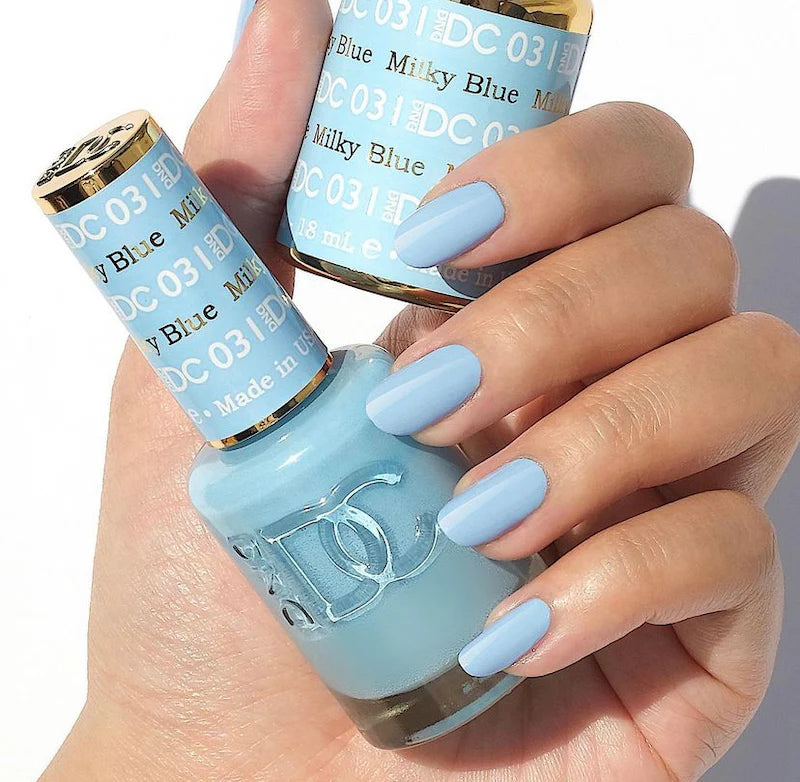 DND DC Gel Duo Milky Blue #031 gel nail polish and lacquer set, featuring a soft, milky blue color with glossy finish.