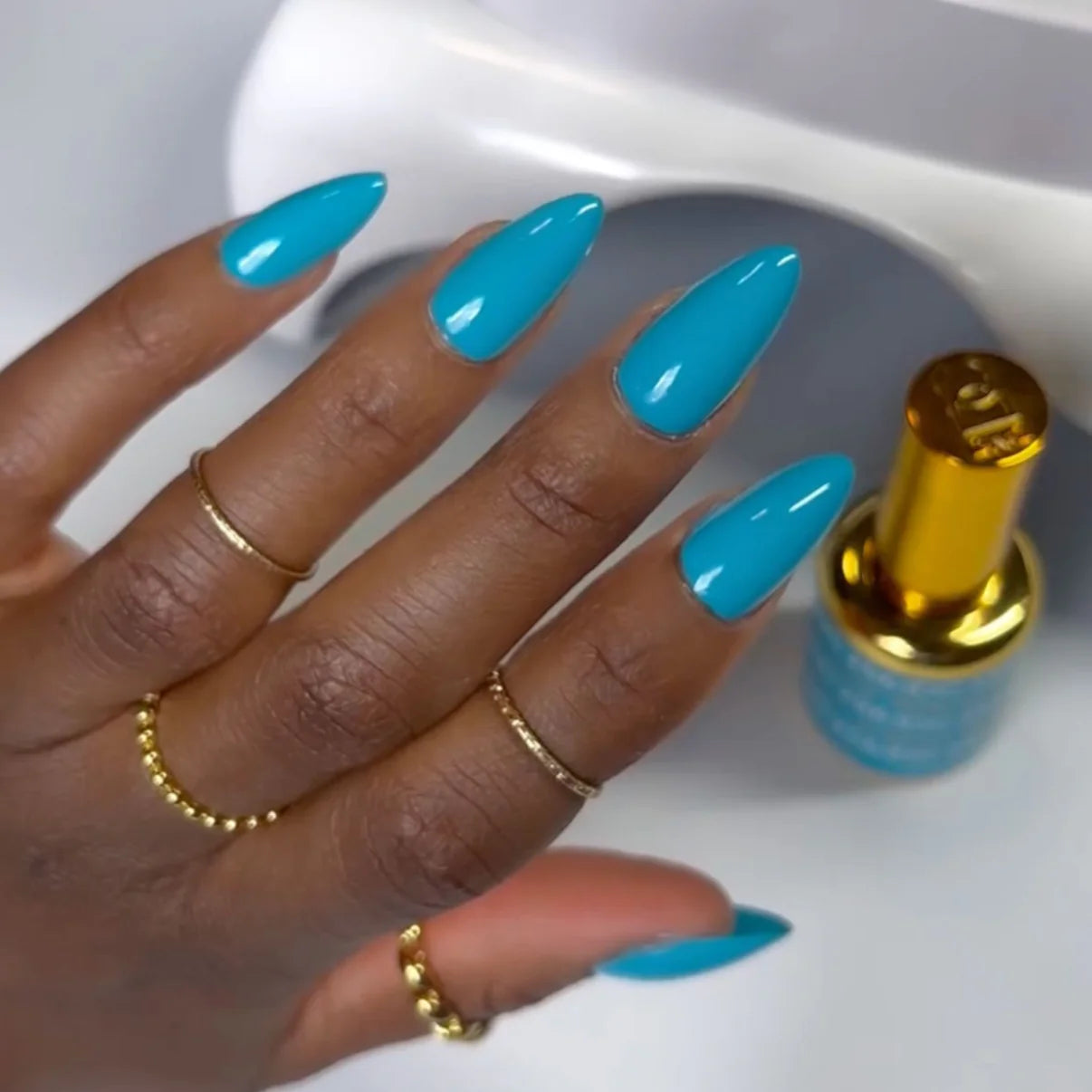 DND DC Gel Duo - Walk on Water #256 - Universal Nail Supplies