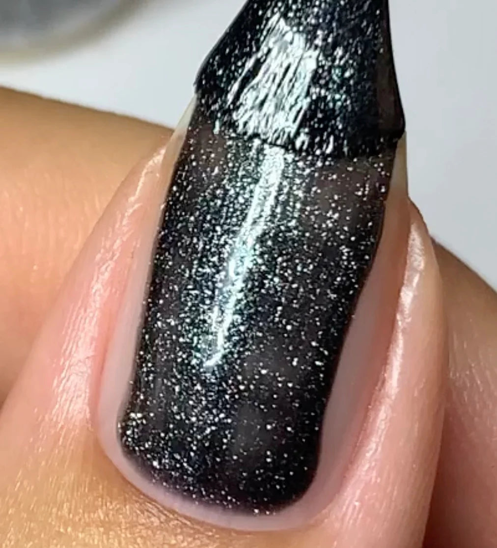 DND DC Gel Nail Polish - Seaweed #252 (Clearance) - Universal Nail Supplies