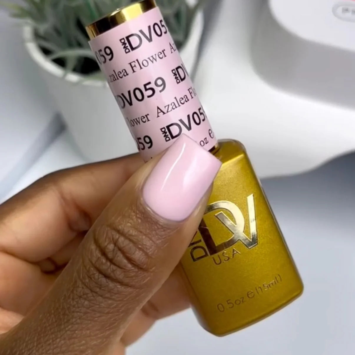 DND Diva Duo Gel & Polish - Azalea Flower 059 - Universal Nail Supplies