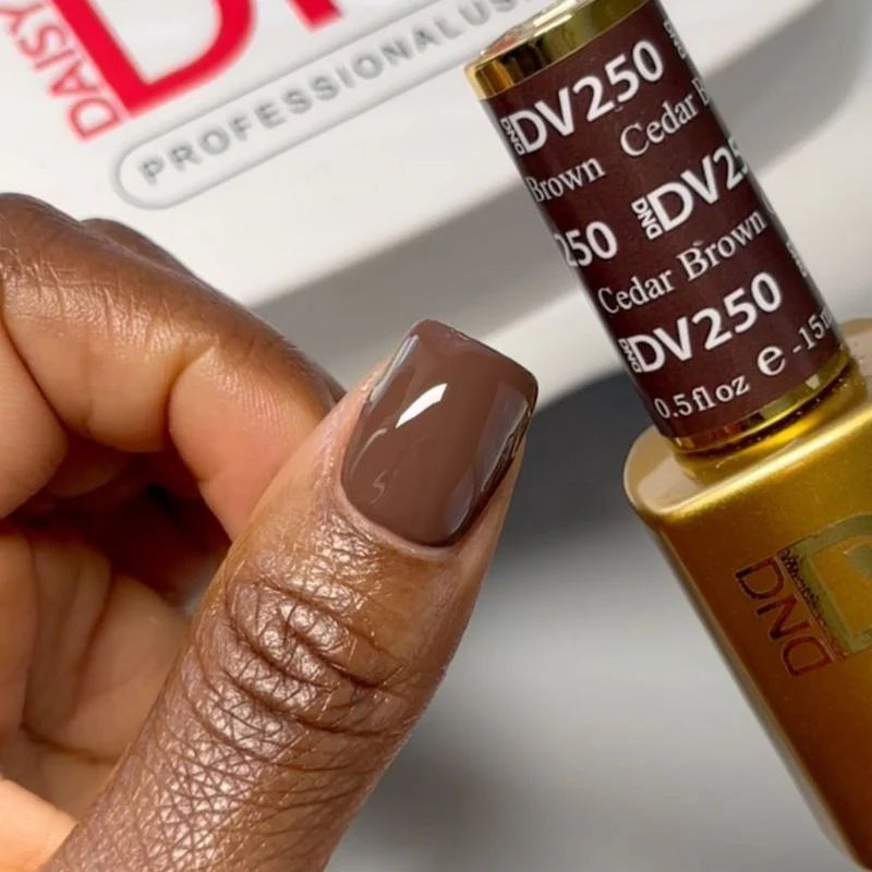 Dnd Diva Duo Gel & Polish - Cedar Brown 250 - Universal Nail Supplies