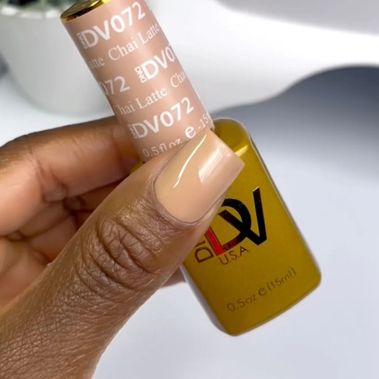 DND Diva Duo Gel & Polish - Chai Latte 072 - Universal Nail Supplies