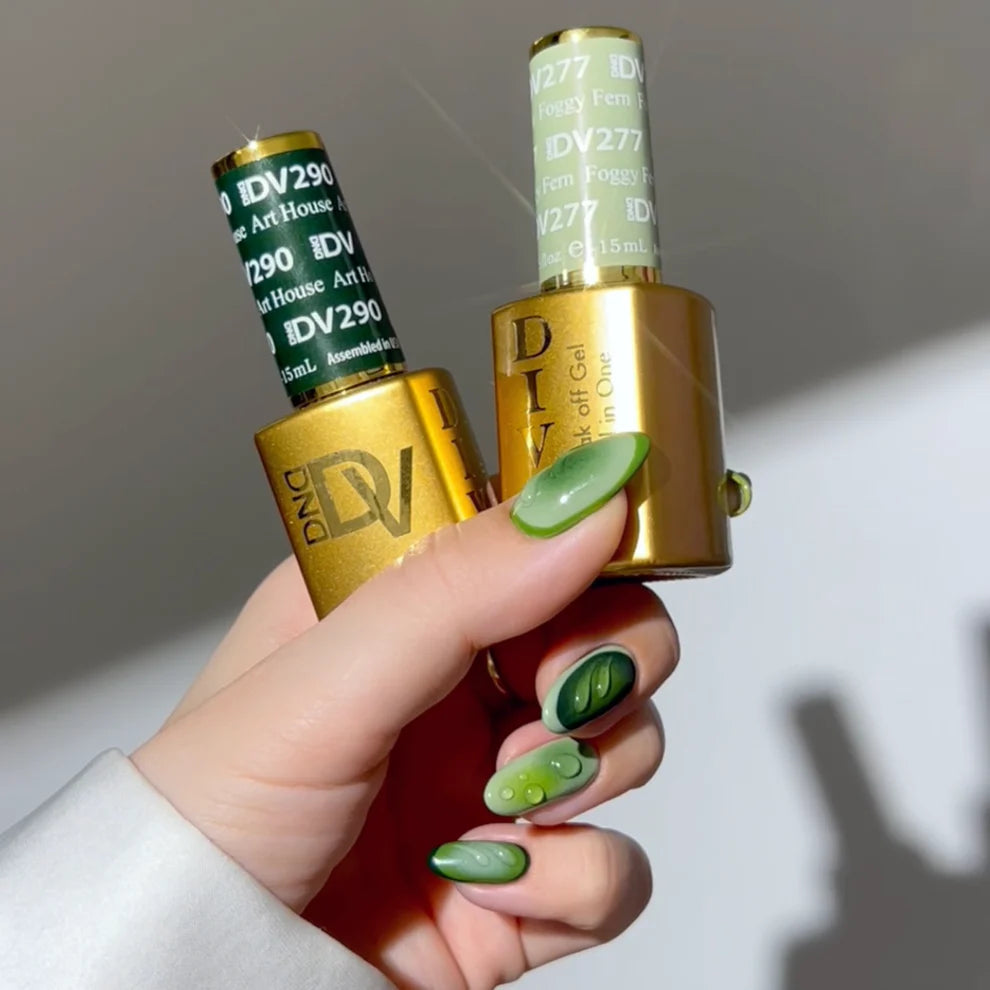 DND Diva Duo Gel & Polish in Collard Greens 281, featuring a vibrant green gel nail polish and lacquer finish.