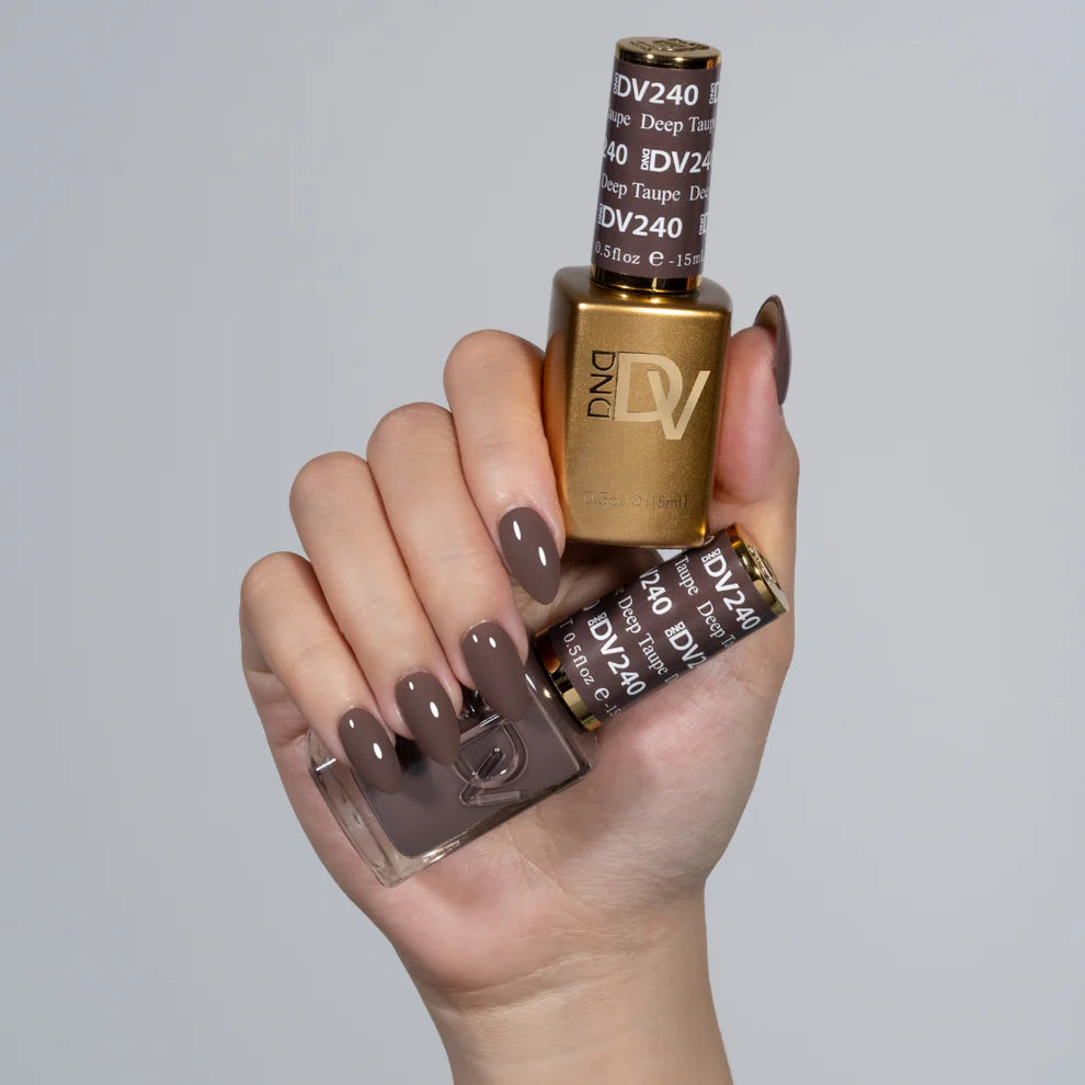 DND Diva Duo Gel & Polish in Deep Taupe 240 showing a close-up of the gel nail polish and lacquer bottle with the product label