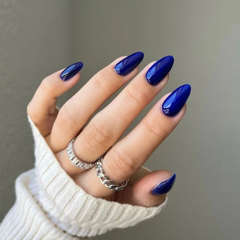 DND Diva Duo Gel and Polish Jelly Marine 247 nail set featuring vibrant gel nail polish and lacquer in a marine shade.