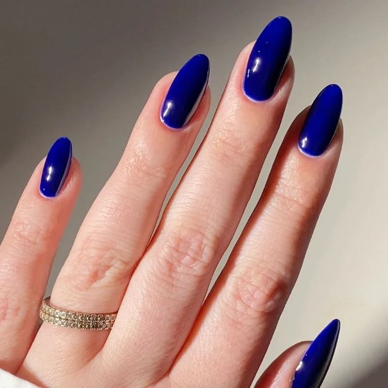 DND Diva Duo Gel & Polish Jelly Marine 247 gel nail polish and lacquer set in a clear bottle with a white cap.