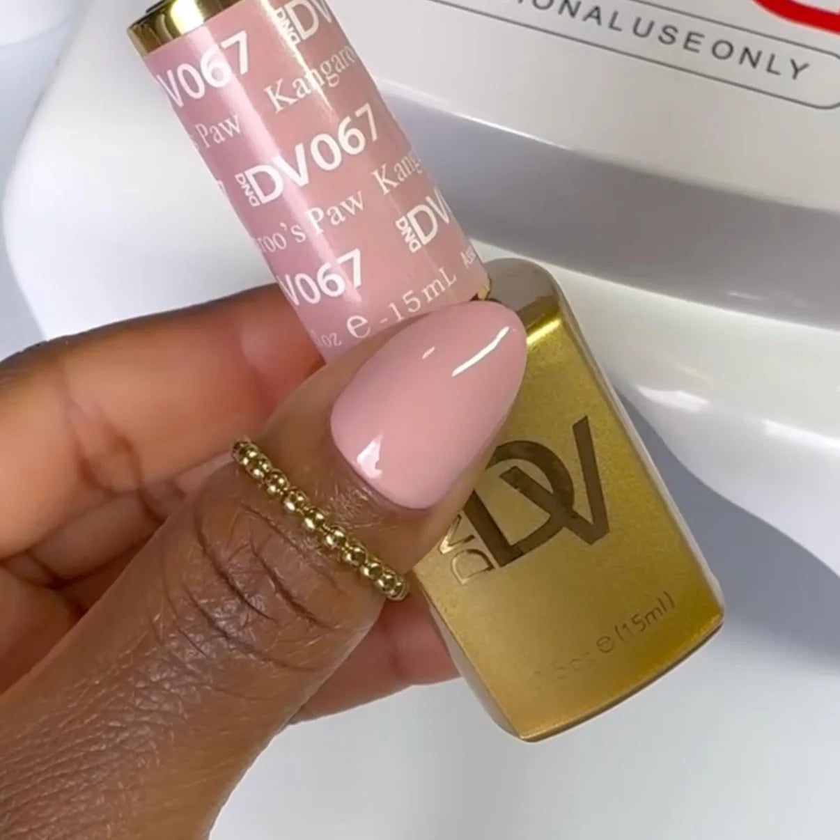 DND Diva Duo Gel & Polish - Kangaroo's Paw 067 - Universal Nail Supplies