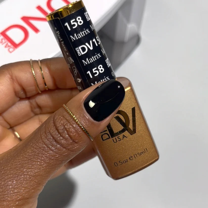 DND Diva Duo Gel & Polish in Matrix 158, swatch showing vibrant gel nail polish and lacquer finish on nails.