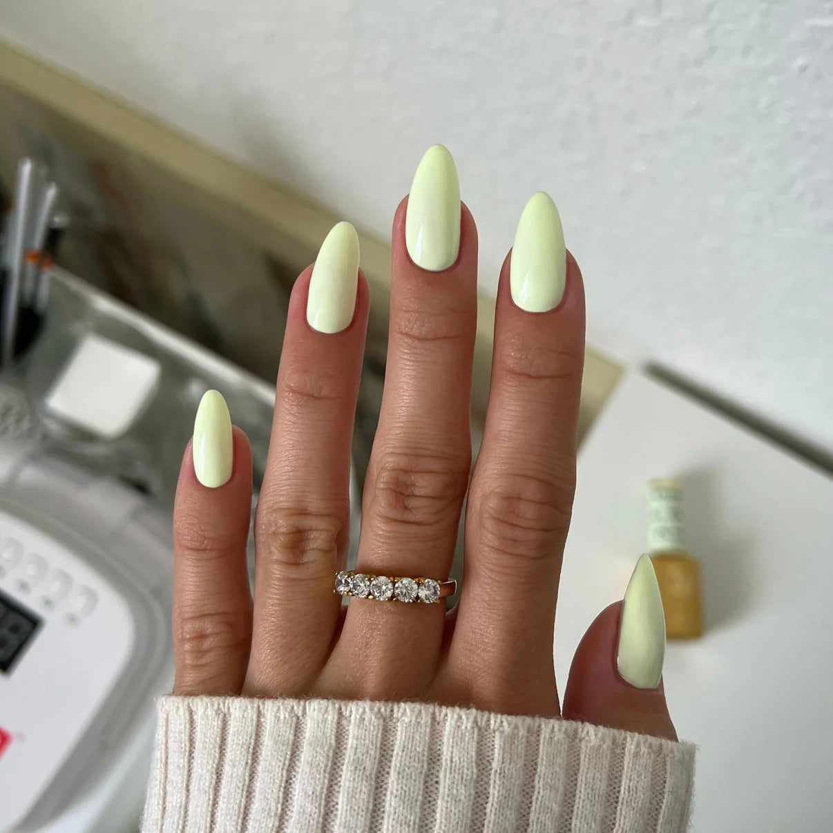 Dnd Diva Duo Gel & Polish - Pastel Pear 105 - Universal Nail Supplies