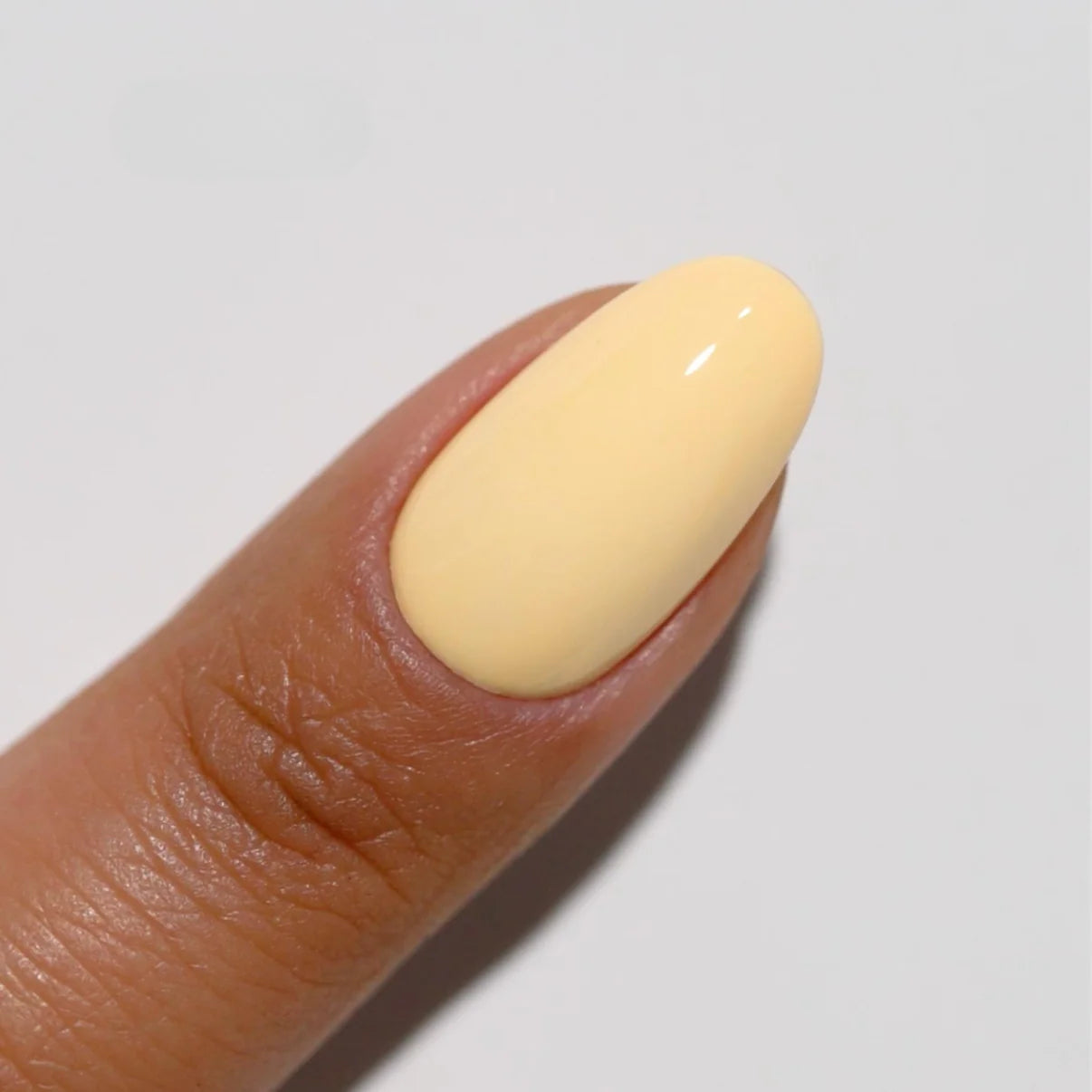 DND Diva Duo Gel and Polish in Plz Durian 086, swatch showing vibrant durian green gel nail polish and lacquer finish