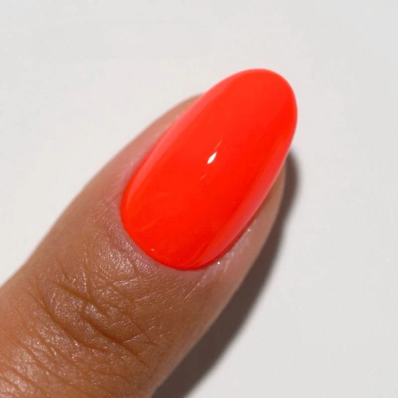 DND Diva Duo gel and polish in "Sorry There Was Traffic" 235, featuring a vibrant gel nail polish and lacquer set with bold color.