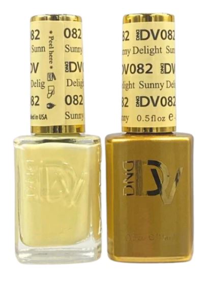 DND Diva Duo gel and lacquer nail polish in Sunny Delight 082, vibrant orange gel nail polish and matching lacquer bottle.