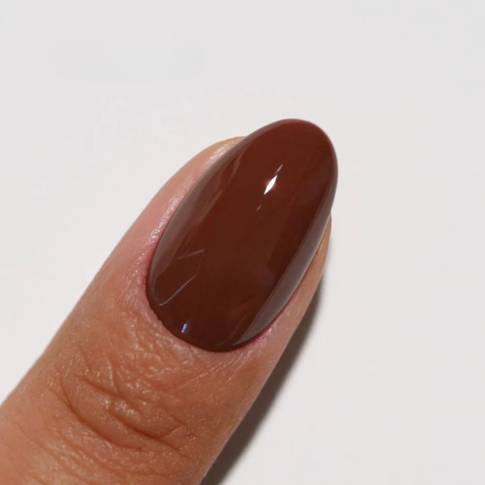 DND Diva Duo Gel & Polish in Triple Espresso 270 showing a rich espresso brown gel nail polish and lacquer bottle.