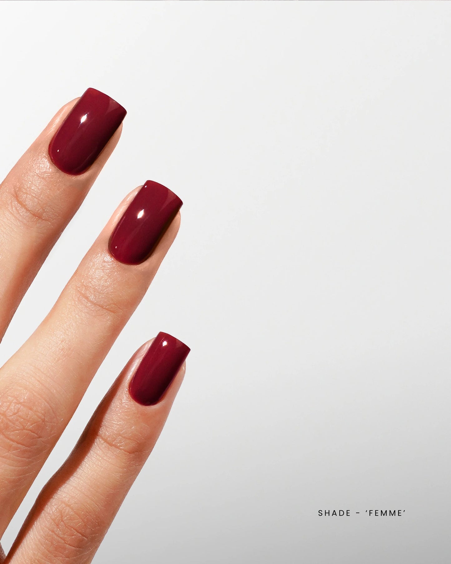 Luxio Soak-Off Gel Polish in 15ml bottle, TPO-Free, featuring a sleek design and vibrant color for professional nail care.