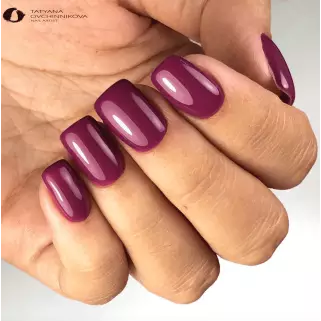 Luxio Gypsy soak-off gel polish in 15ml bottle, featuring vibrant, glossy purple color and sleek packaging.