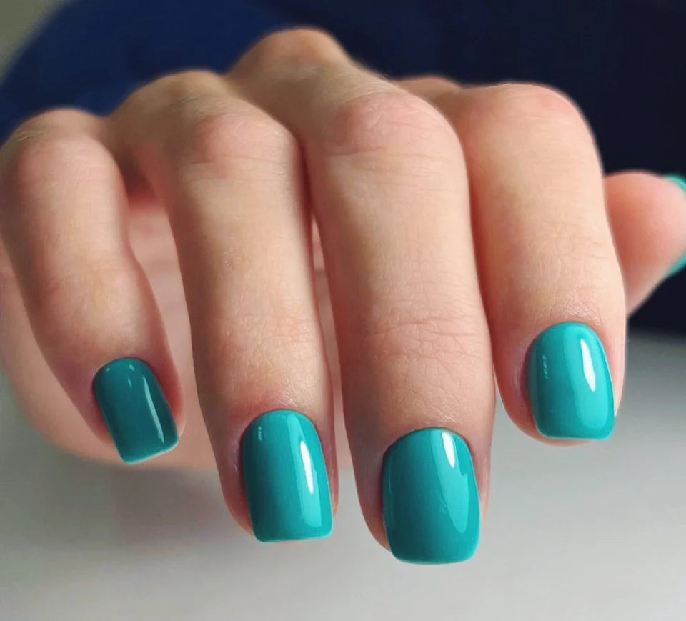 Luxio Luxio Soak-Off Gel Polish Juxtapose 15ml bottle with sleek packaging, showcasing the vibrant gel polish color and branding.