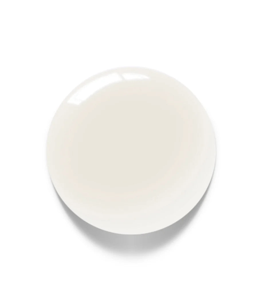 Luxio Luxio Soak-Off Gel Polish in Linen color, 15ml bottle, showcasing the neutral beige gel polish with a smooth surface.