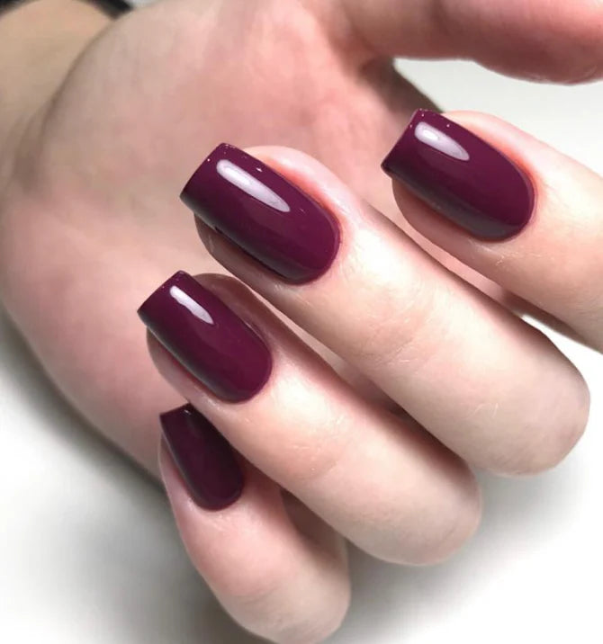 Luxio Soak-Off Gel Polish in Mystery color, 15ml bottle with glossy nail finish and smooth application, displayed on a neutral background.