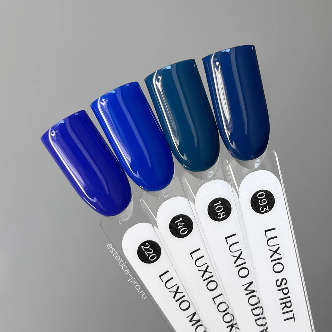 Luxio Soak-Off Gel Polish Spirit 15ml bottle, clear gel polish for nails, with a sleek label and cap, on a neutral background