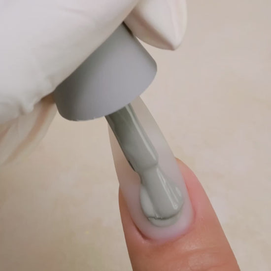 Kiara Sky Gel Polish Pro Hema-Free & TPO-Free Grey-cious HFG101